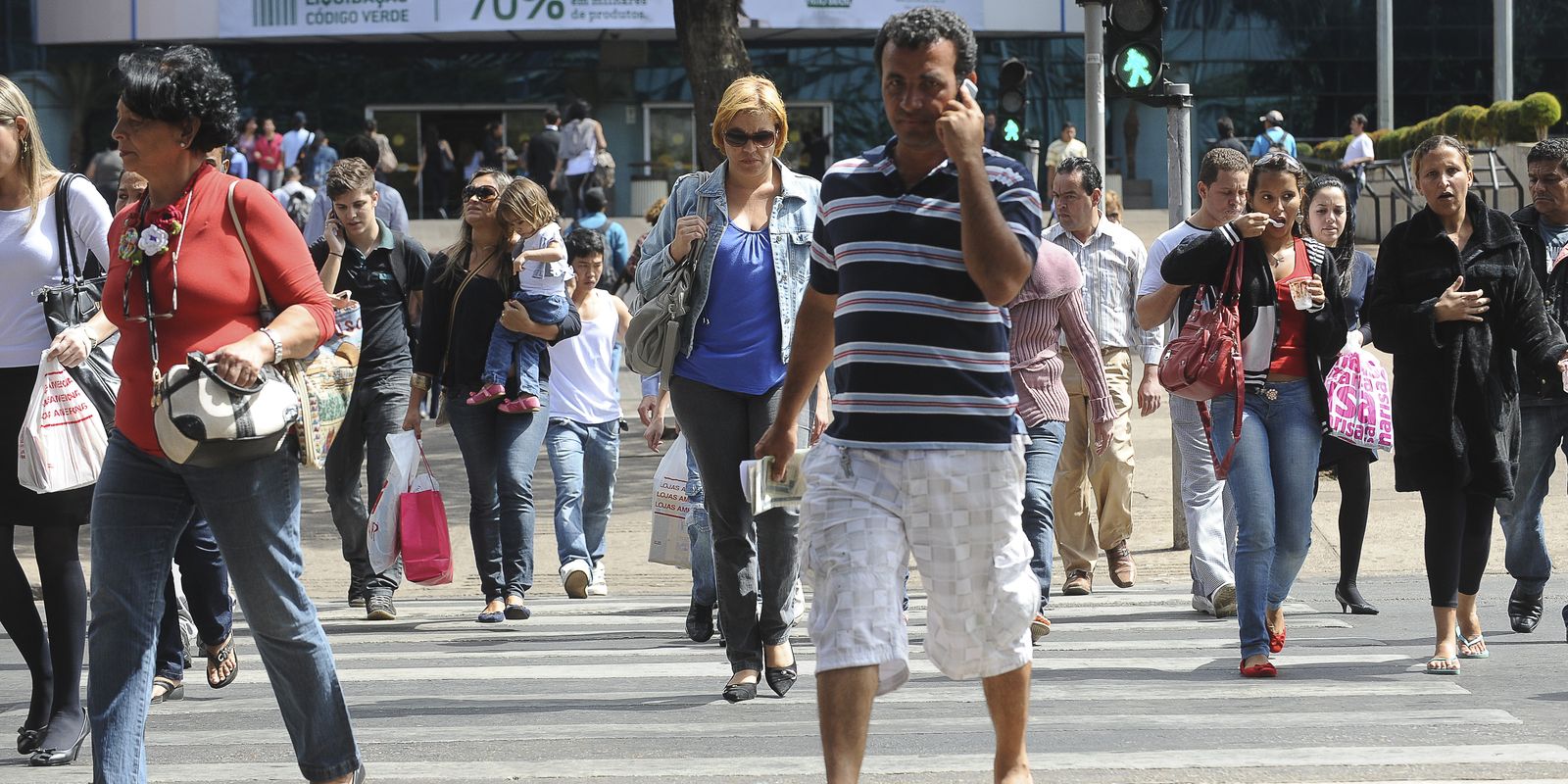 Total de mulheres responsáveis por domicílios cresce, revela Censo