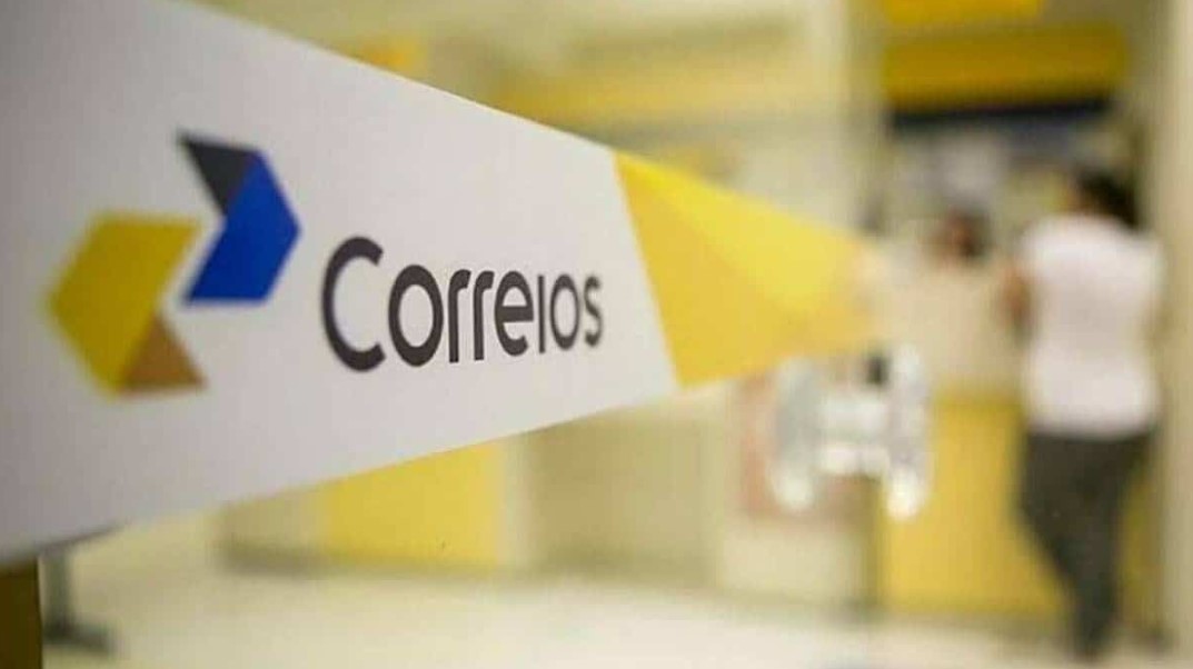 Correios retifica edital de concurso com salário de até R$ 6,8 mil e altera provas para o período da tarde