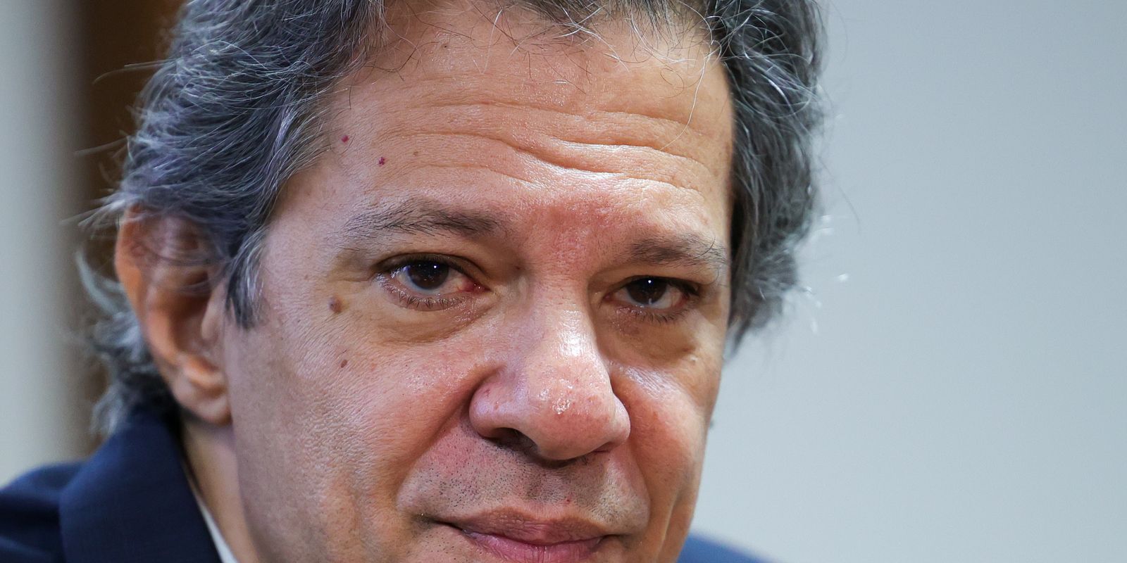 Haddad suspende férias para discutir Orçamento com Lula