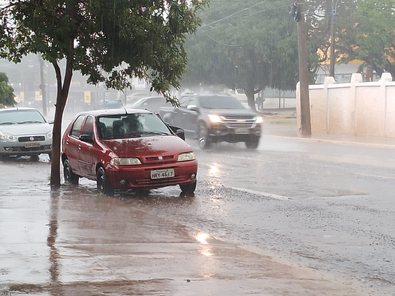 Frente fria se afasta e primeira semana do outono terá temporais em MS