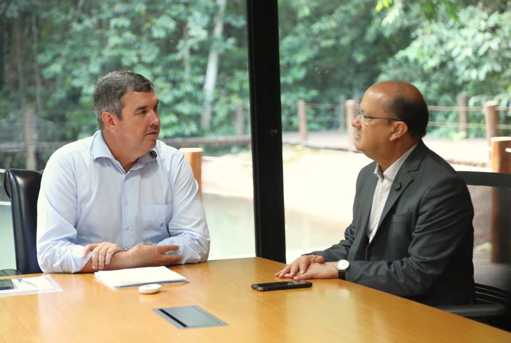 Riedel se licencia do cargo por oito dias e Barbosinha assumirá o governo