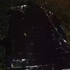 Homem de tornozeleira é assassinado com facada no peito.
