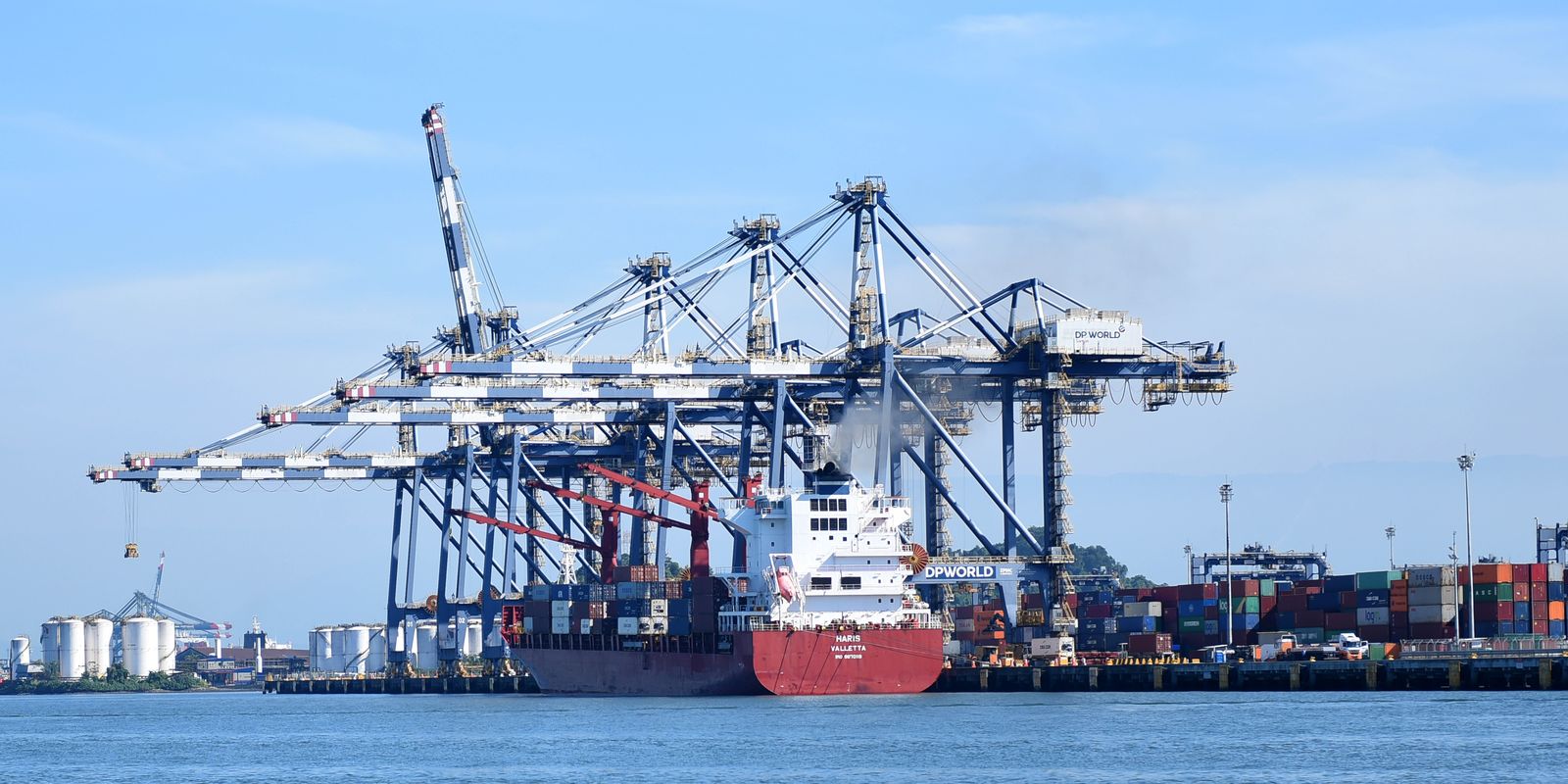 Porto de Santos vive corrida de exportadores antes de tarifas dos EUA