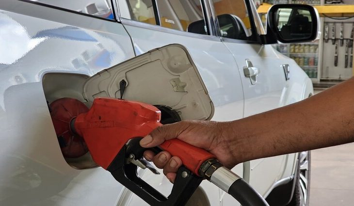 PF vai investigar postos que retiveram queda no preço da gasolina e “embolsaram” a diferença