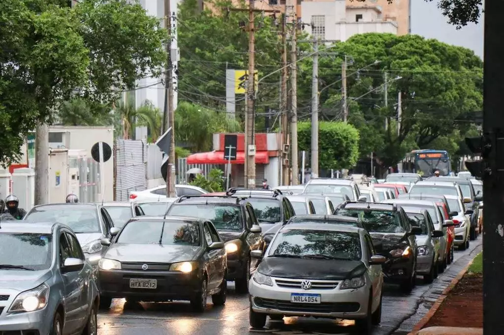 Outubro é mês de quitar o licenciamento das placas 0 em MS