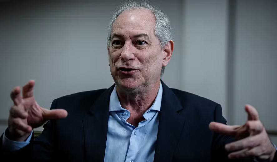 Presidente do PSDB no Ceará anuncia filiação de Ciro Gomes ao partido: ‘futuro governador’