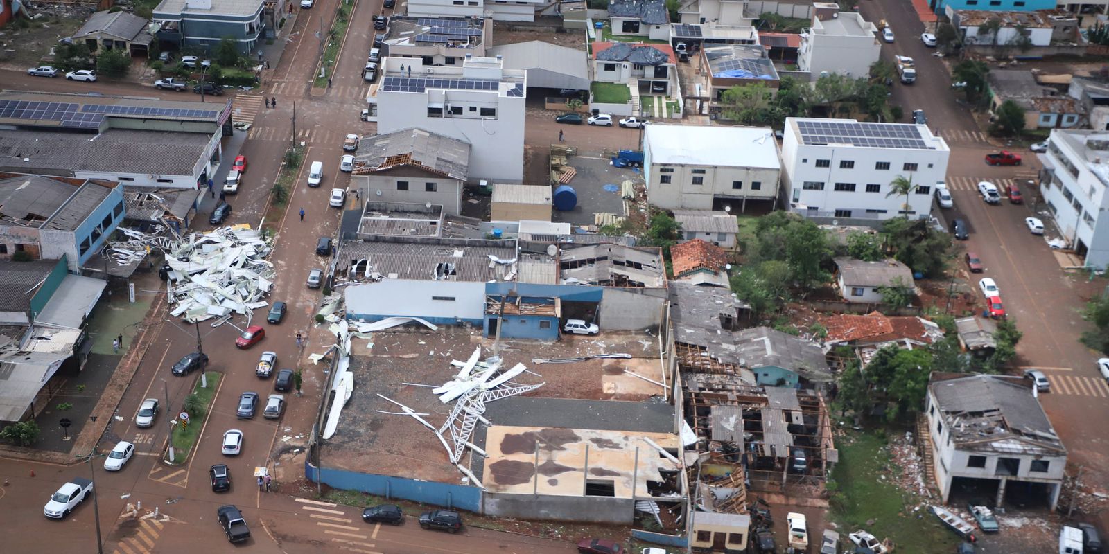 Grande parte do Paraná está em alerta para riscos de temporal e vento