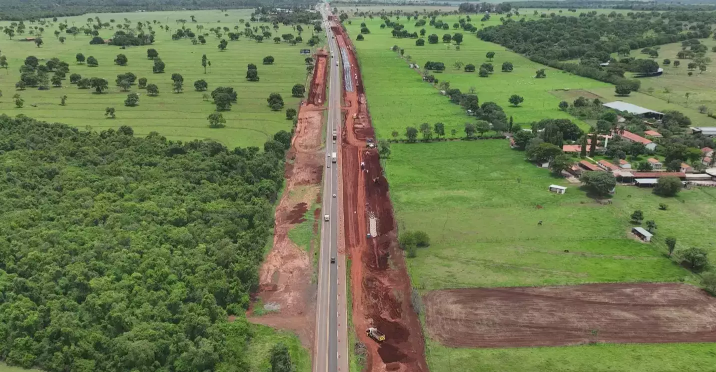 Duplicação da BR-163 chega à fase de pavimentação na região da Capital